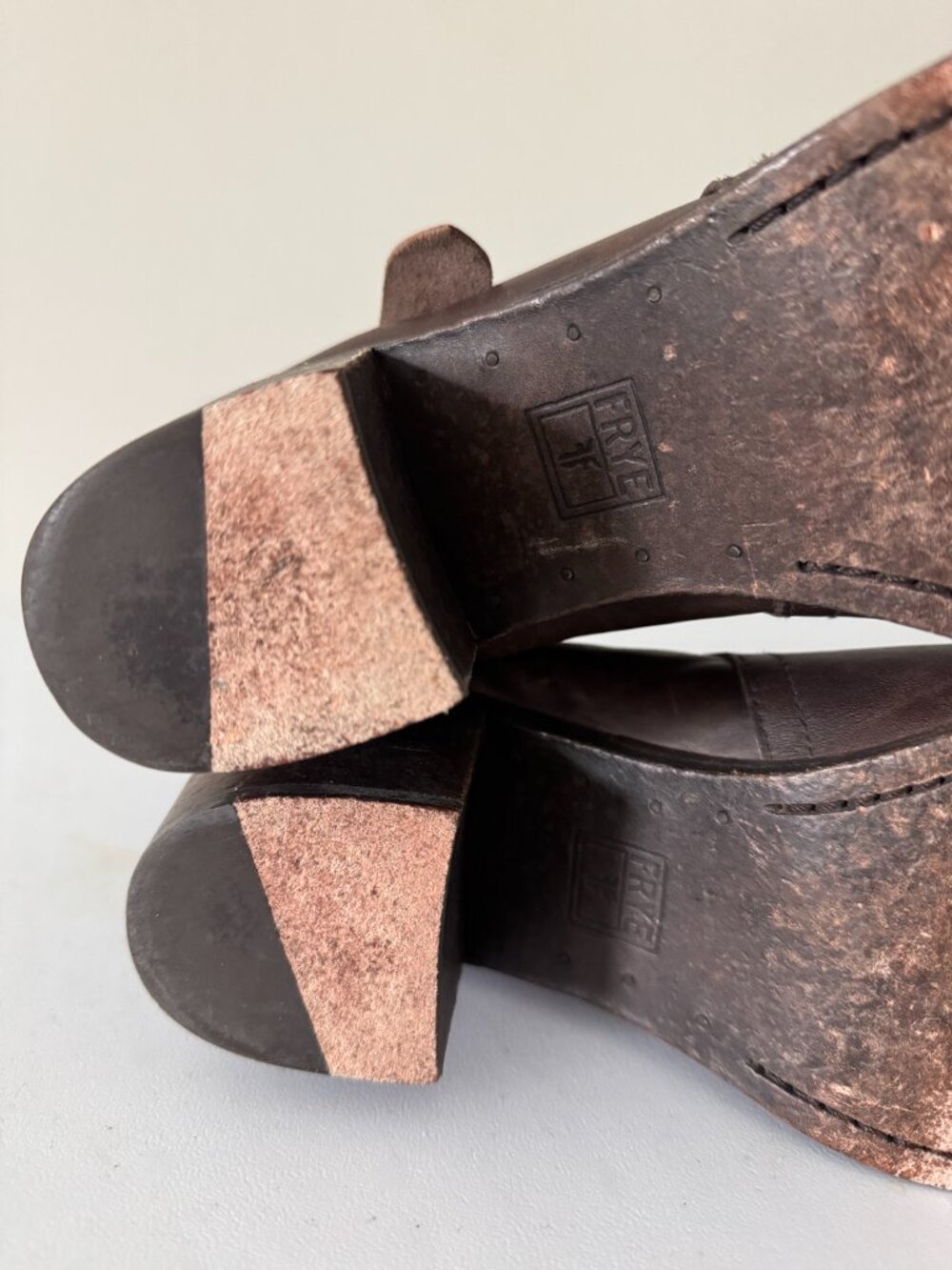 Frye Malorie Knotted Short Heeled Bootie Womens 9.5M Brown Leather 76117, 347611 - Picture 12 of 15